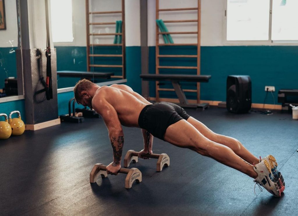 Conor McGregor workout