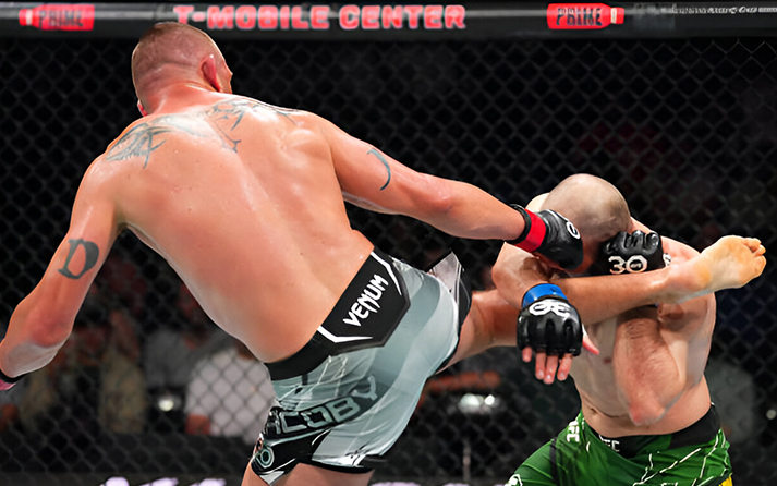 Azamat Murzakanov vs. Dustin Jacoby