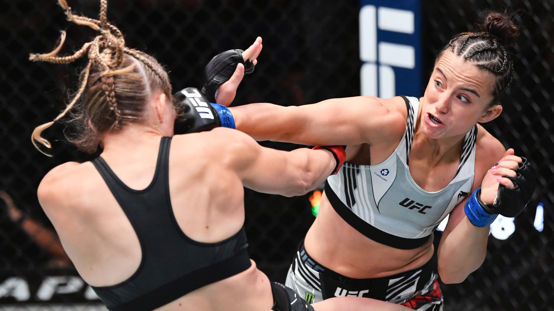 Maycee Barber vs. Miranda Maverick