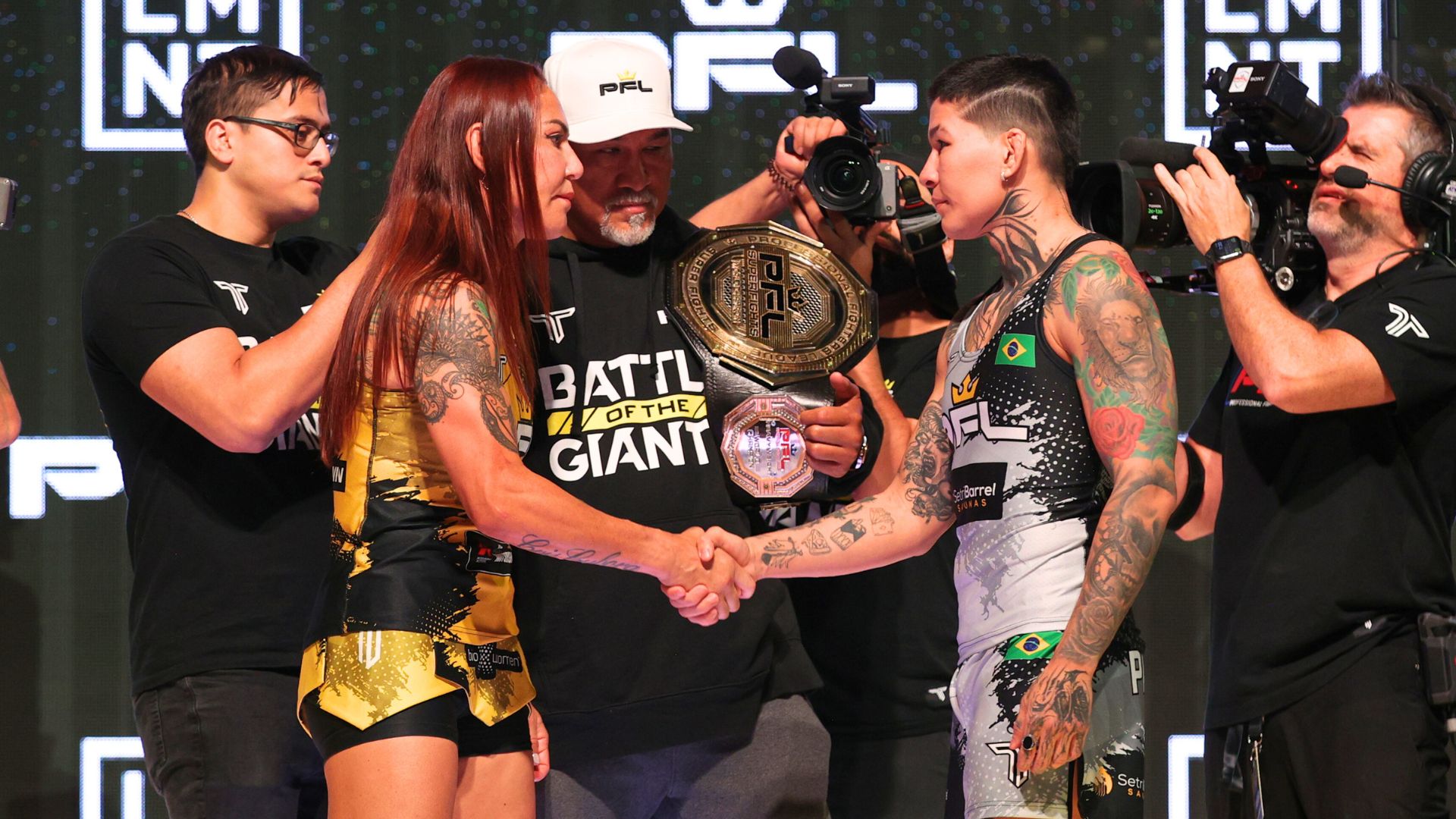 Cris Cyborg and Larissa Pacheco