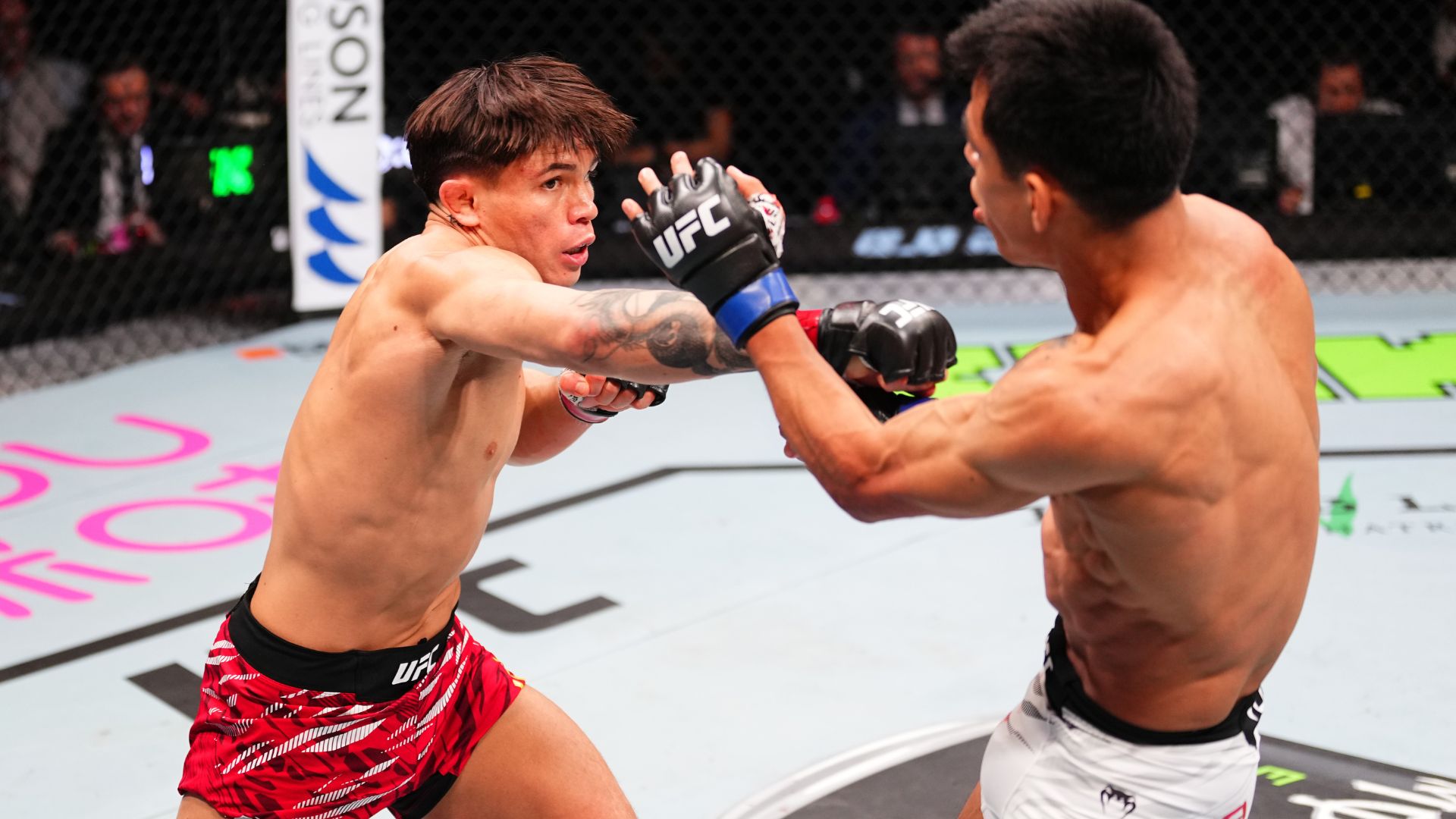 Lone'er Kavanagh vs. Jose Ochoa