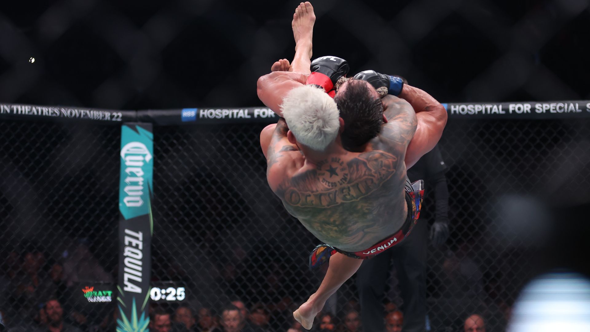 Charles Oliveira vs. Michael Chandler 2