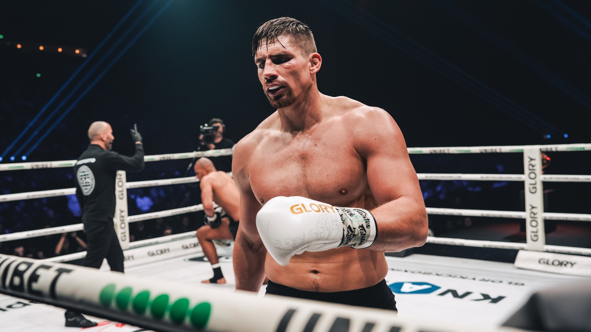 Rico Verhoeven vs. Levi Rigters, GLORY Heavyweight Grand Prix final