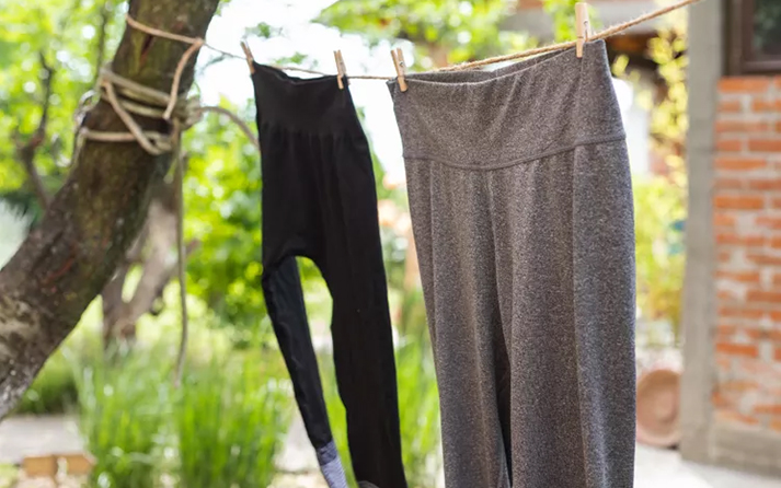 How to Dry Leggings the Right Way