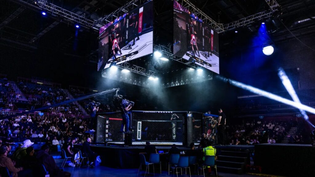 BRAVE CF makes history in Switzerland, extends world and European records for global MMA expansion BRAVE CF 94 cage