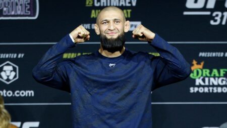 UFC 319: Khamzat Chimaev dominates Dricus Du Plessis, captures middleweight title Khamzat Chimaev