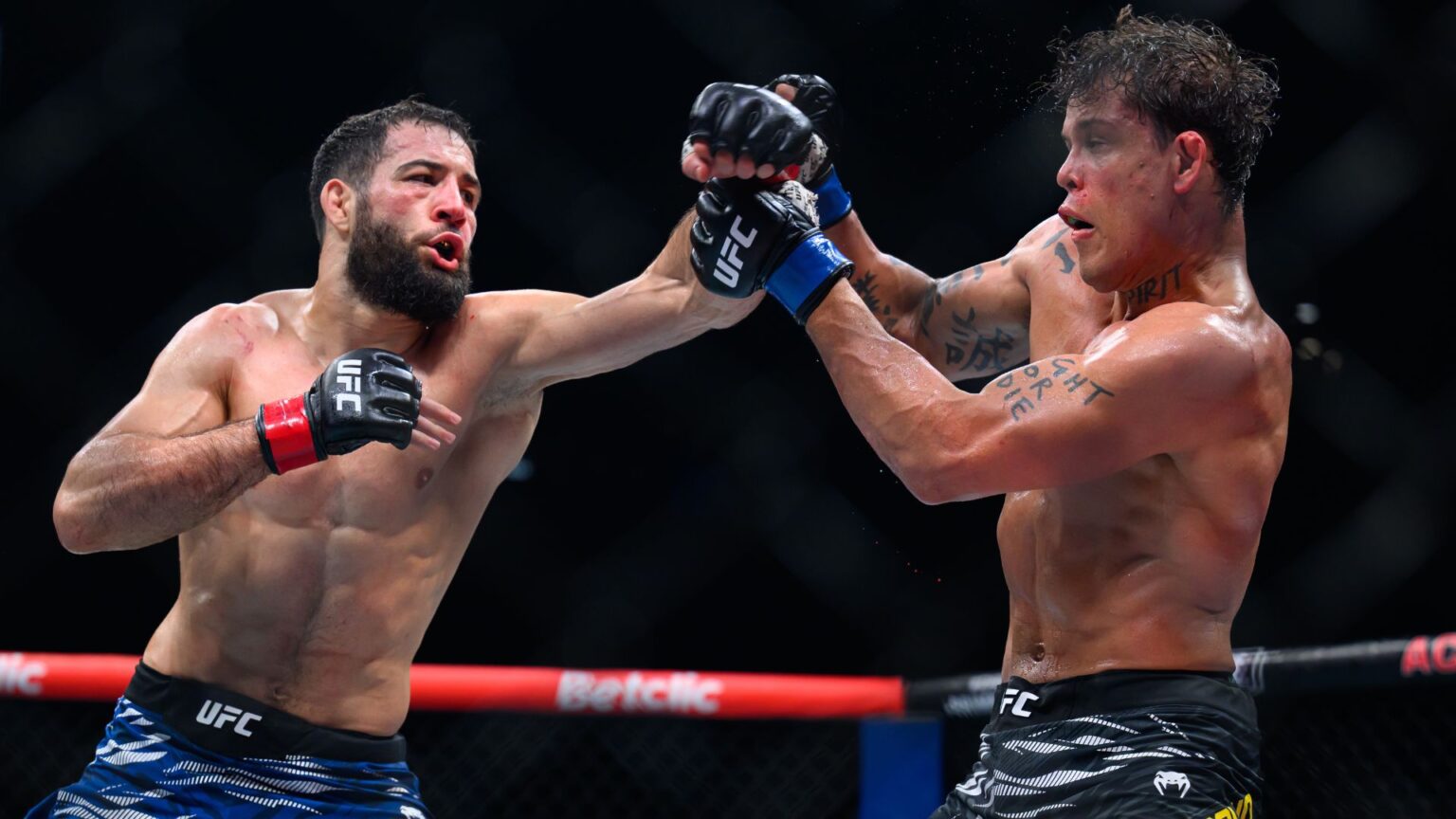 UFC Paris: Nassourdine Imavov outpoints Caio Borralho to press title claims Nassourdine Imavov and Caio Borralho