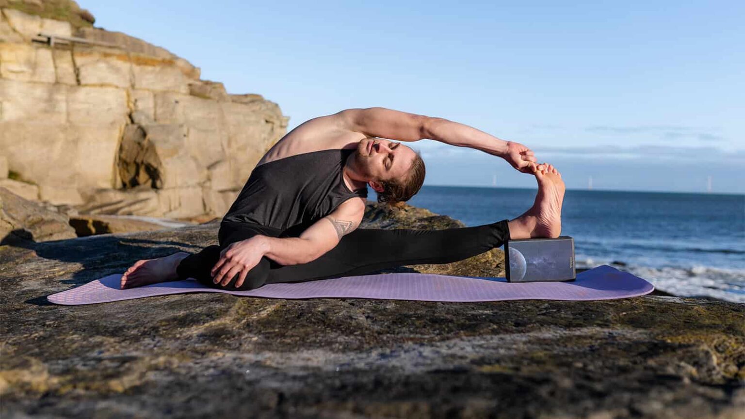 8 Yoga Poses for Beginners: Step-by-Step Guide to Start Your Yoga Journey Yoga Poses for Beginners