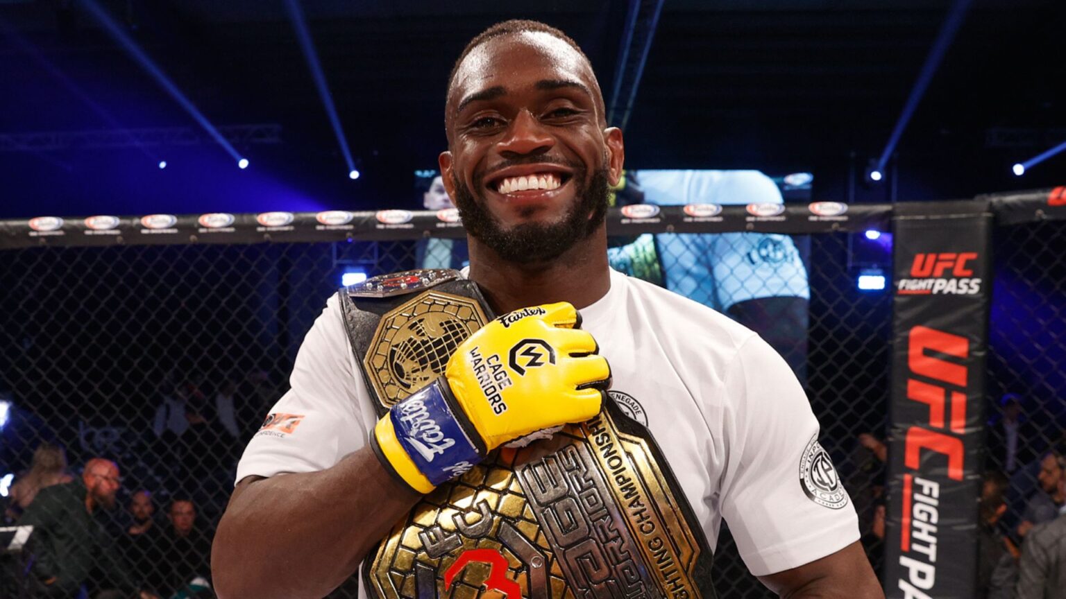 Cage Warriors 198: Omiel Brown captures interim lightweight title in Manchester Omiel Brown